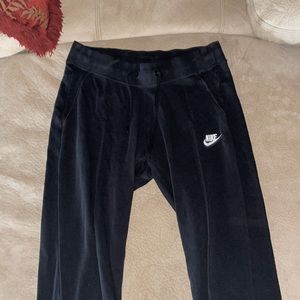 black nike jogger. size medium.